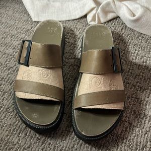 Sorel roaming sandals